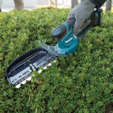Cordless Hedge Trimmer UH201D